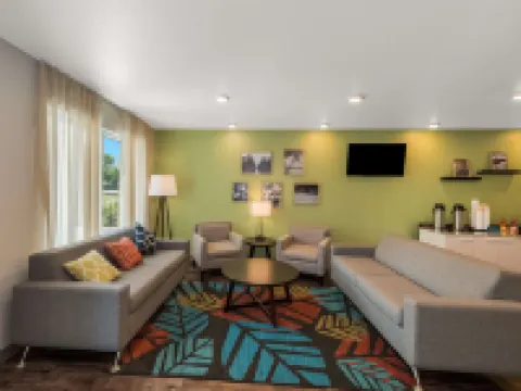 WoodSpring Suites West Palm Beach Hotels in West Palm Beach