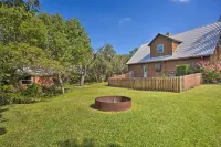 Lake Granbury Getaway! Family Home w/ Deck & Games - 3-Star