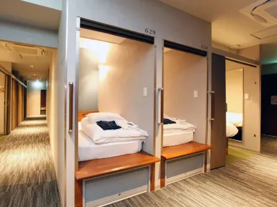 Gardens Cabin Hotels near HTB corner