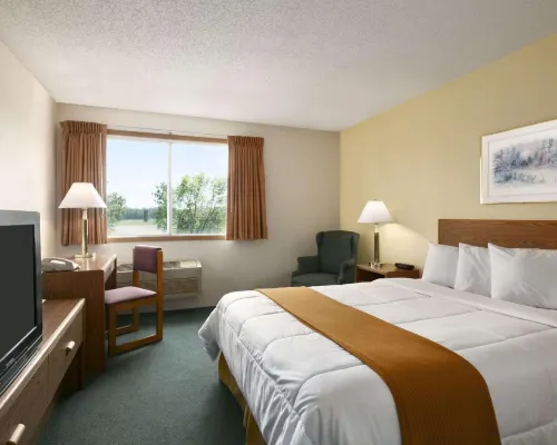 Days Inn by Wyndham Hinckley Hotels in Pine County