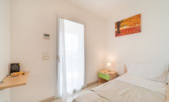 Elegant Residence Monica 2 Two Bedroom C6 Sleeps 6