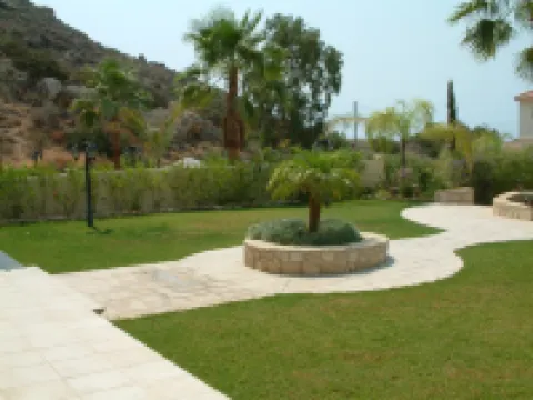 Three Bedroom Villa with Private Pool and Landscaped Garden Close to the Beach Hotels in Pissouri