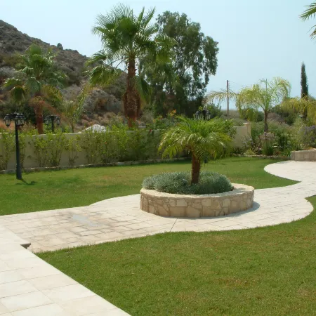 Three Bedroom Villa with Private Pool and Landscaped Garden Close to the Beach