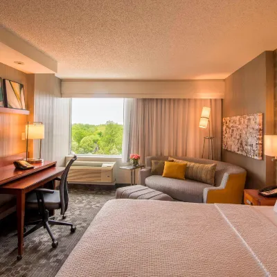 Courtyard Bethesda Chevy Chase Hotels near Soapstone Valley Park