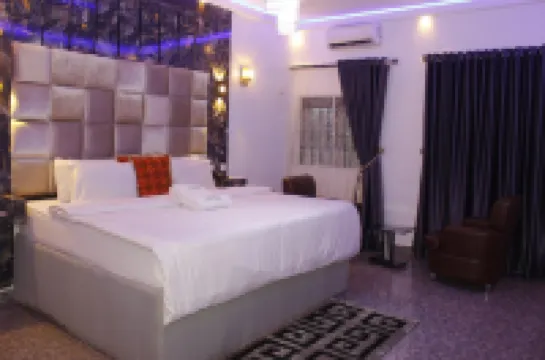 Eliana Elios Luxury Homes