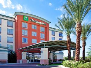 Holiday Inn & Suites Phoenix Airport