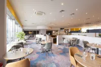 Holiday Inn CARDIFF CITY CENTRE by IHG - breakfast