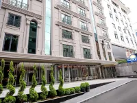 Days Inn by Wyndham Istanbul Bomonti Hotels near Sisli