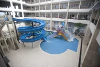 Laut Biru Resort Hotel - de playa