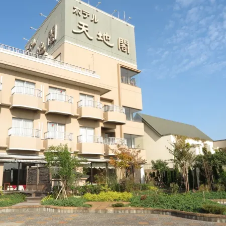 Hotel Tenchikaku Отели в г. Хитати
