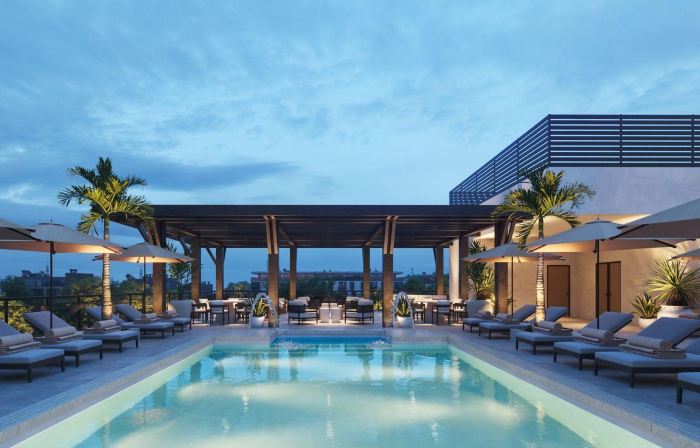 AC Hotel Naples 5th Avenue