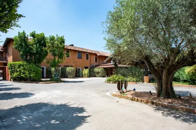 Motel Hotel Charlie Hotels in Spino d'Adda