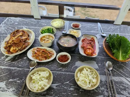 Taean Solbitbada Pension Отели в г. Тхэан