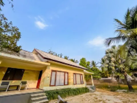Hotel Pondok Hexa Seaside Hotels in Ciracap