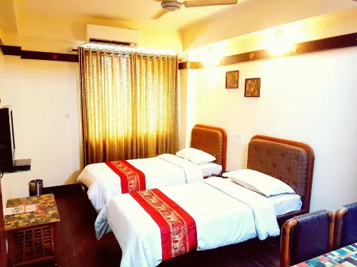 Hotel Amrit Regency