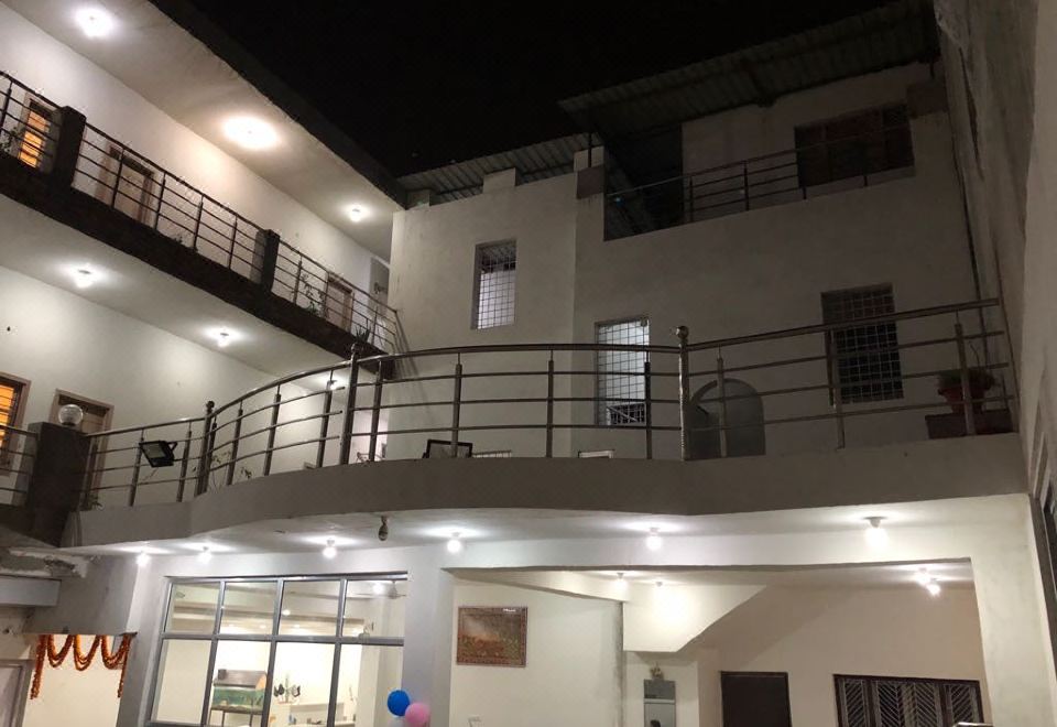 Typical Raj Raj Hotel, Sultanpur - Prices, Photos, Reviews & Deals 2026 | Trip.com ...