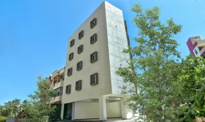 Treebo Sriz Cozy Seethamadhara Hotels near ASR GARDENS