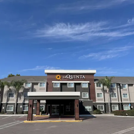 La Quinta Inn & Suites by Wyndham Tulare