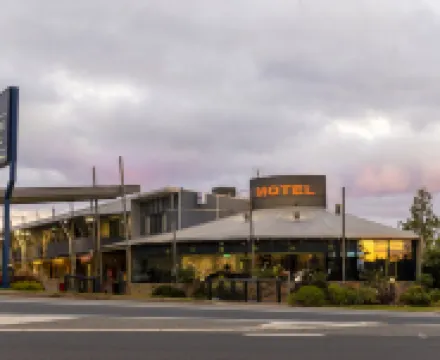 สเตชั่น โมเทล พาร์คส์