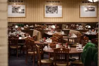 Hilton Milwaukee - breakfast