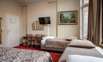 Hotel Van Eyck - Housity