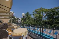 Hotel Flora