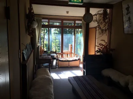 Hakuba Iwatake Lodge Gakuyuso