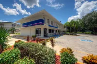 Motel 6 Bradenton, FL - 2-Star