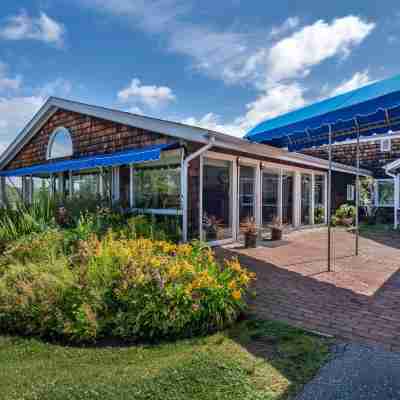 Sebasco Harbor Resort & Golf Club Hotel Exterior