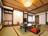 Kameya Mannenkaku Hotels in Yonezawa