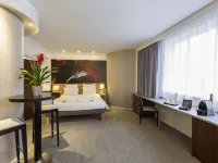 Novotel Poitiers Site du Futuroscope Hotels in Шассней-дю-Пуату