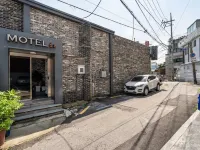 Mia Roco Hotels near Daedeogsa