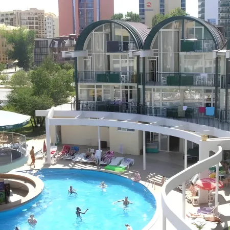 Sunny Day Club Hotel