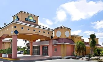 Days Inn by Wyndham Fort Myers