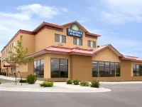 Days Inn & Suites by Wyndham Bozeman