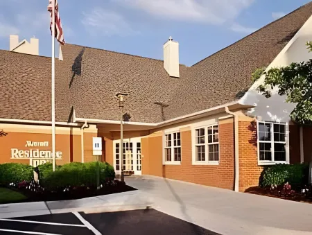 Residence Inn Richmond Northwest/Short Pump Отели рядом с достопримечательностью «Children's Museum of Richmond - Short Pump»