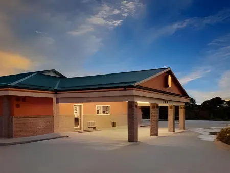 Super 8 by Wyndham Siloam Springs