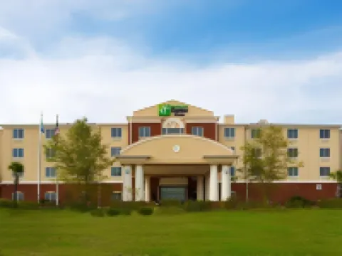 Holiday Inn Express & Suites MOULTRIE by IHG Hotels in Moultrie