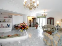 Albergo la Conca Azzurra فنادق في کونکا دی مارینی