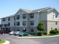 Suburban Studios Auburn Hills - Detroit - 2-Star