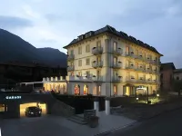 Hotel Lario โรงแรมในMezzegra