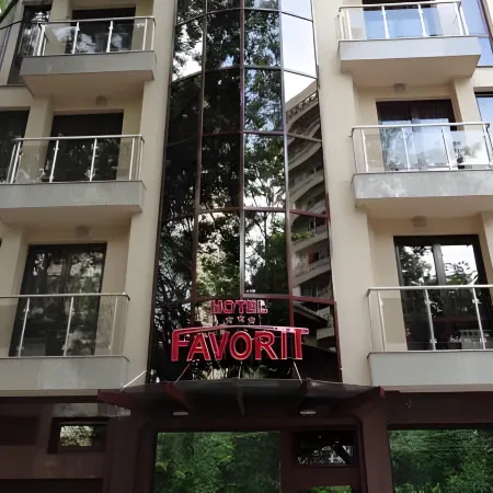 Favorit Hotel