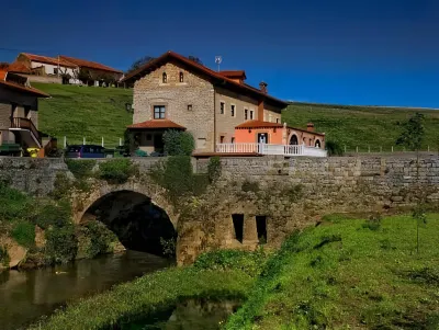 Trisileja en Puente Romano Hôtels à : Comillas