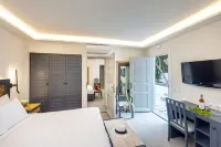 Petinos Hotel - balcony