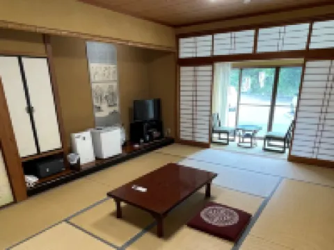 Tada Onsen Hakuryukan Hotels in Masuda