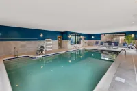 Hampton Inn Bridgeport/Clarksburg - Pools
