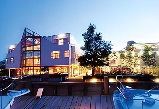 그랜빌 아일랜드 호텔의 고급스러운 외관