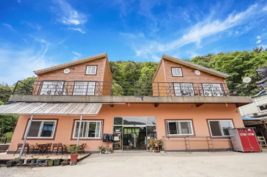 Sancheong Solbagu Mountain Pension