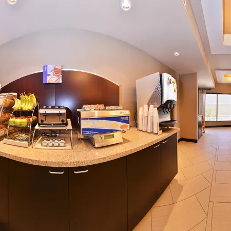 Holiday Inn Express & Suites INDIO - COACHELLA VALLEY by IHG