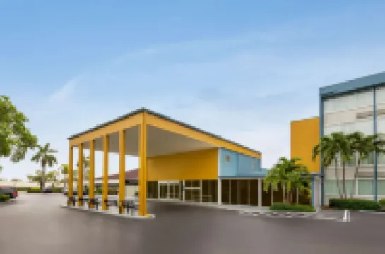 EnVision Hotel Miami International Airport